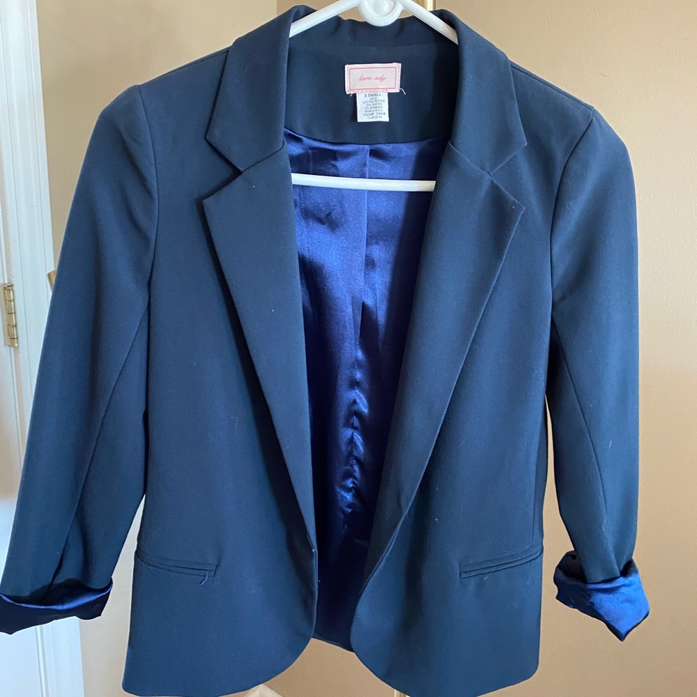 Love…ady navy 3/4 Sleeve Blazer